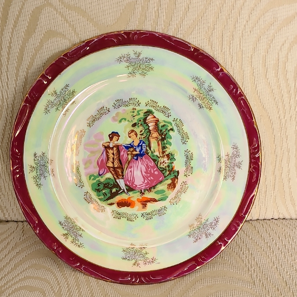 Elegant Fine Porcelain Courting Couple Plate With Bugundy And Gold Rim 10"